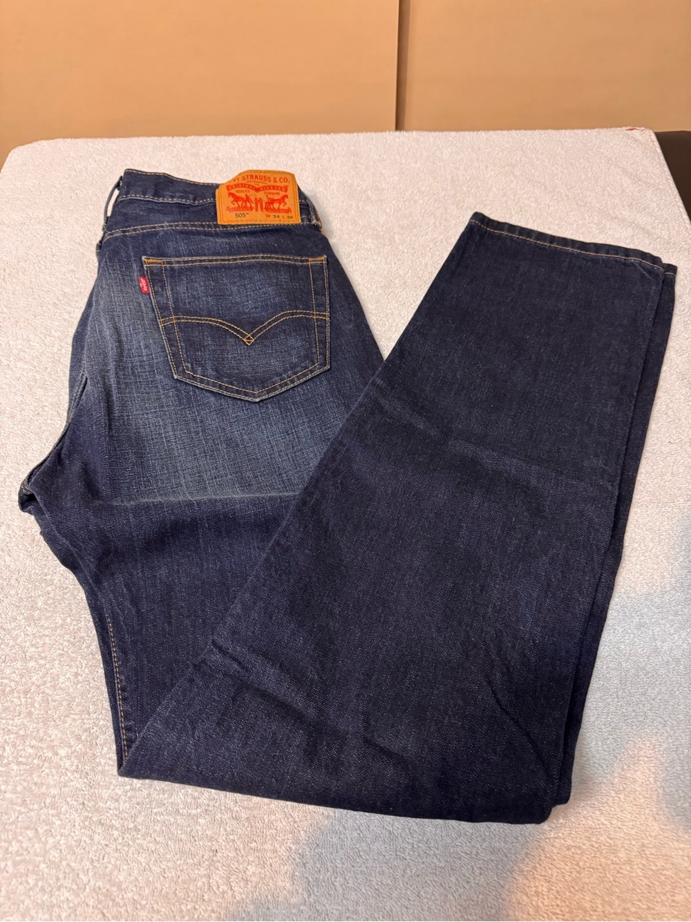 Levi's Men’s 505 Dark Blue Straight Leg Jeans. Size 34x36